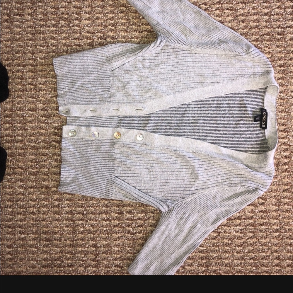 Express button up half shirt